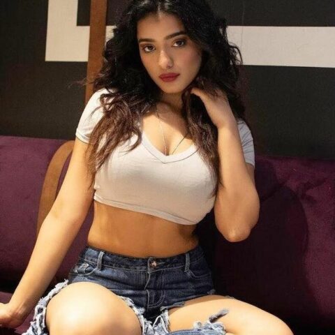 Ketika Sharma Nude – foto 109