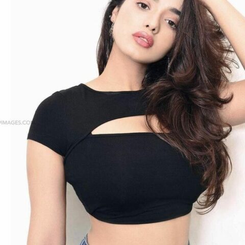 Ketika Sharma Nude – foto 12