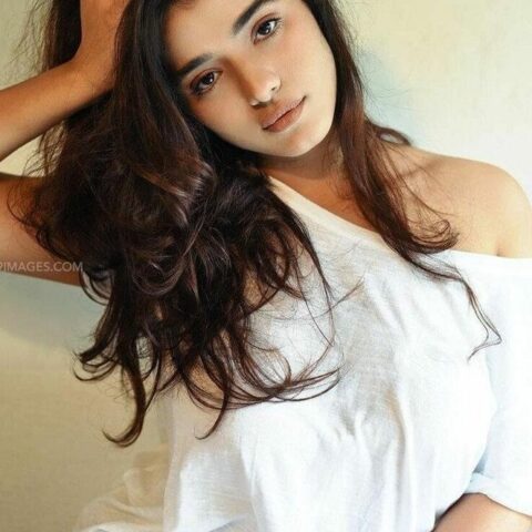 Ketika Sharma Nude – foto 19