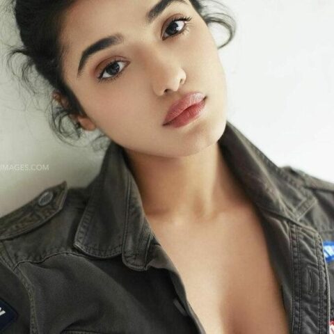 Ketika Sharma Nude – foto 22