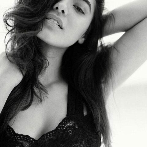 Ketika Sharma Nude – foto 49
