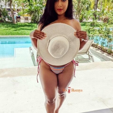 Ramya Inti Nude – foto 6